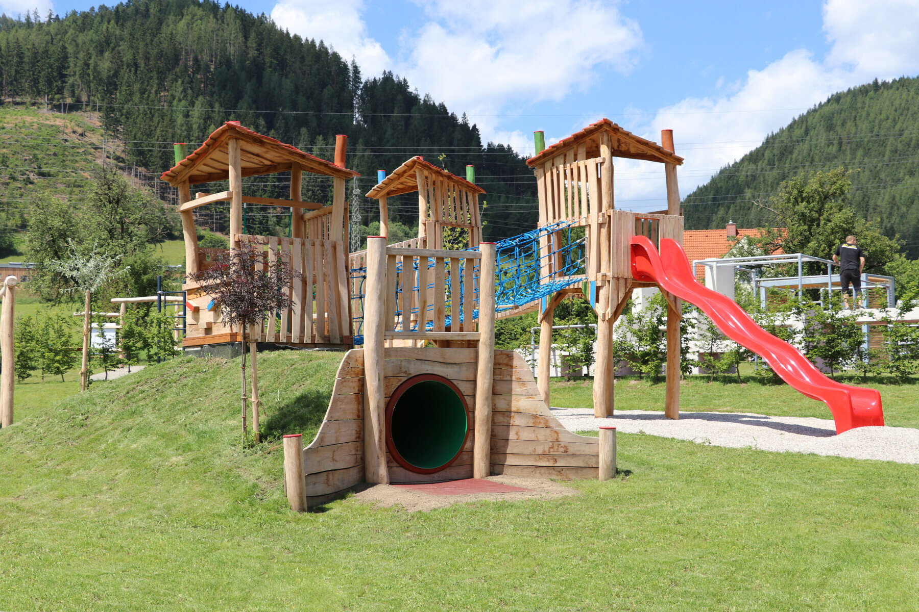 Ein Spielplatz im grünen